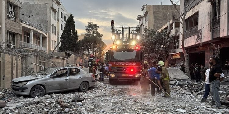 Perang Israel AS dan Iran