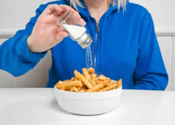 Makanan dan minuman penyebab dehidrasi